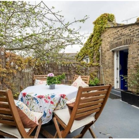 Stylish Room With Private Bath & Terrace In Super Central Clapham Junction Minutes From Victoria, Waterloo 런던 외부 사진