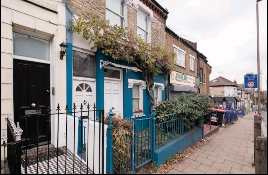 Stylish Room With Private Bath & Terrace In Super Central Clapham Junction Minutes From Victoria, Waterloo 런던 외부 사진