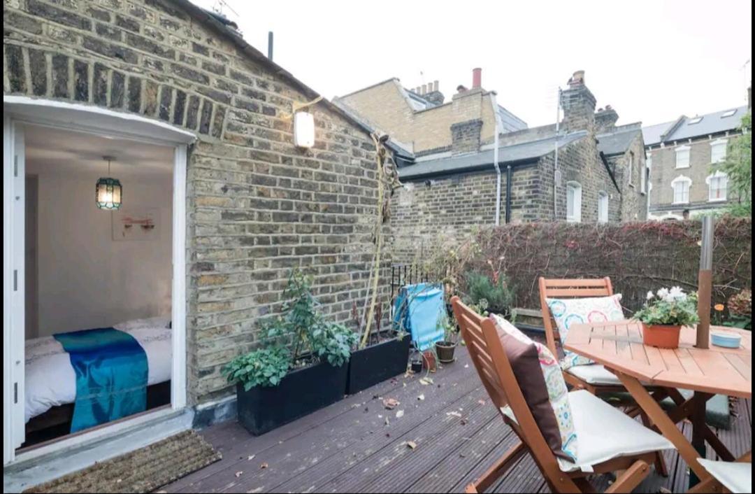 Stylish Room With Private Bath & Terrace In Super Central Clapham Junction Minutes From Victoria, Waterloo 런던 외부 사진