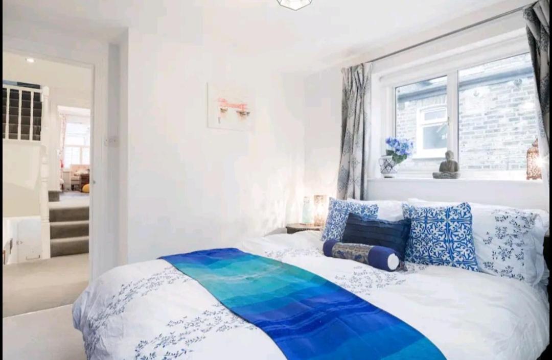 Stylish Room With Private Bath & Terrace In Super Central Clapham Junction Minutes From Victoria, Waterloo 런던 외부 사진